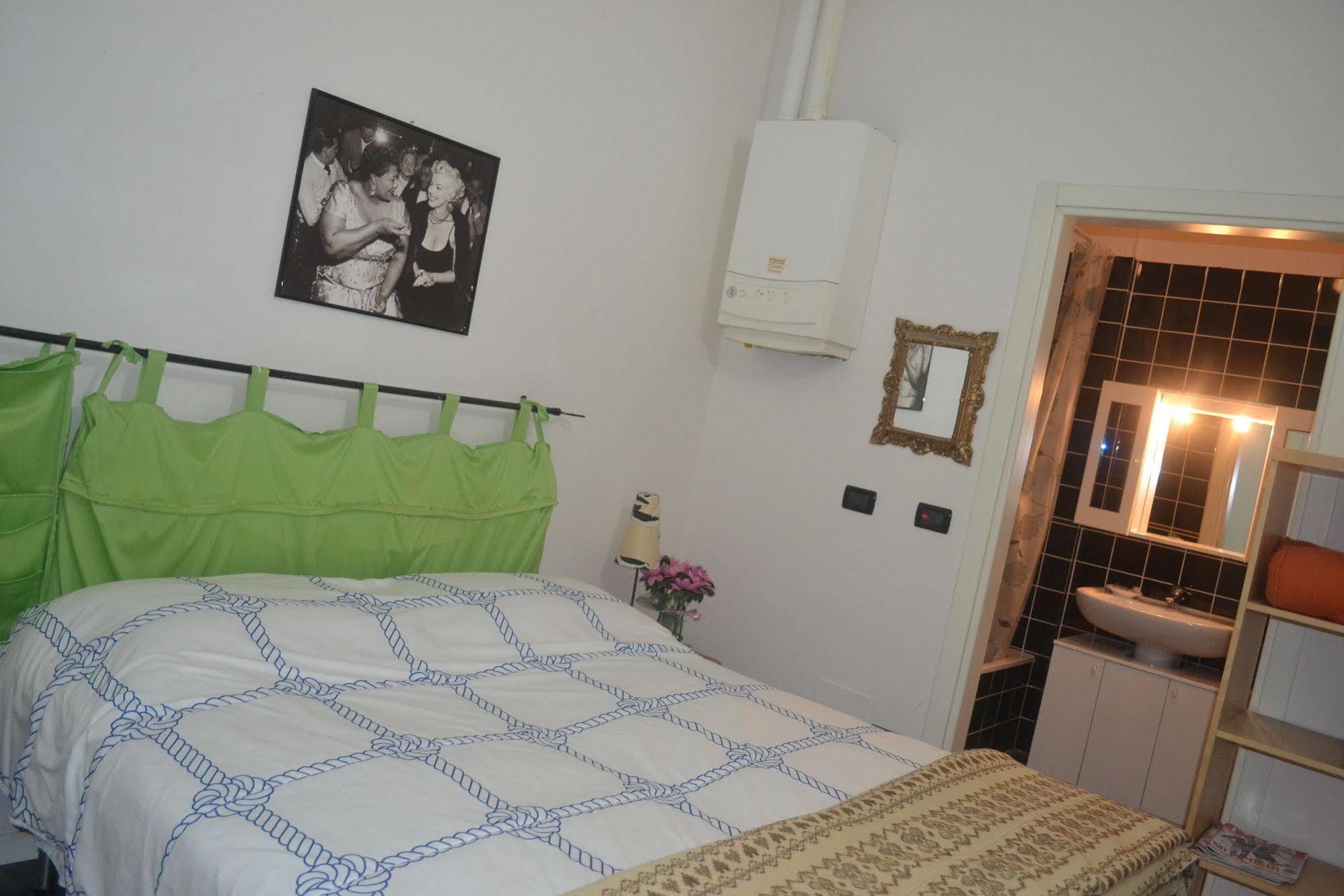 Casa Lory Appartement Bologna Buitenkant foto