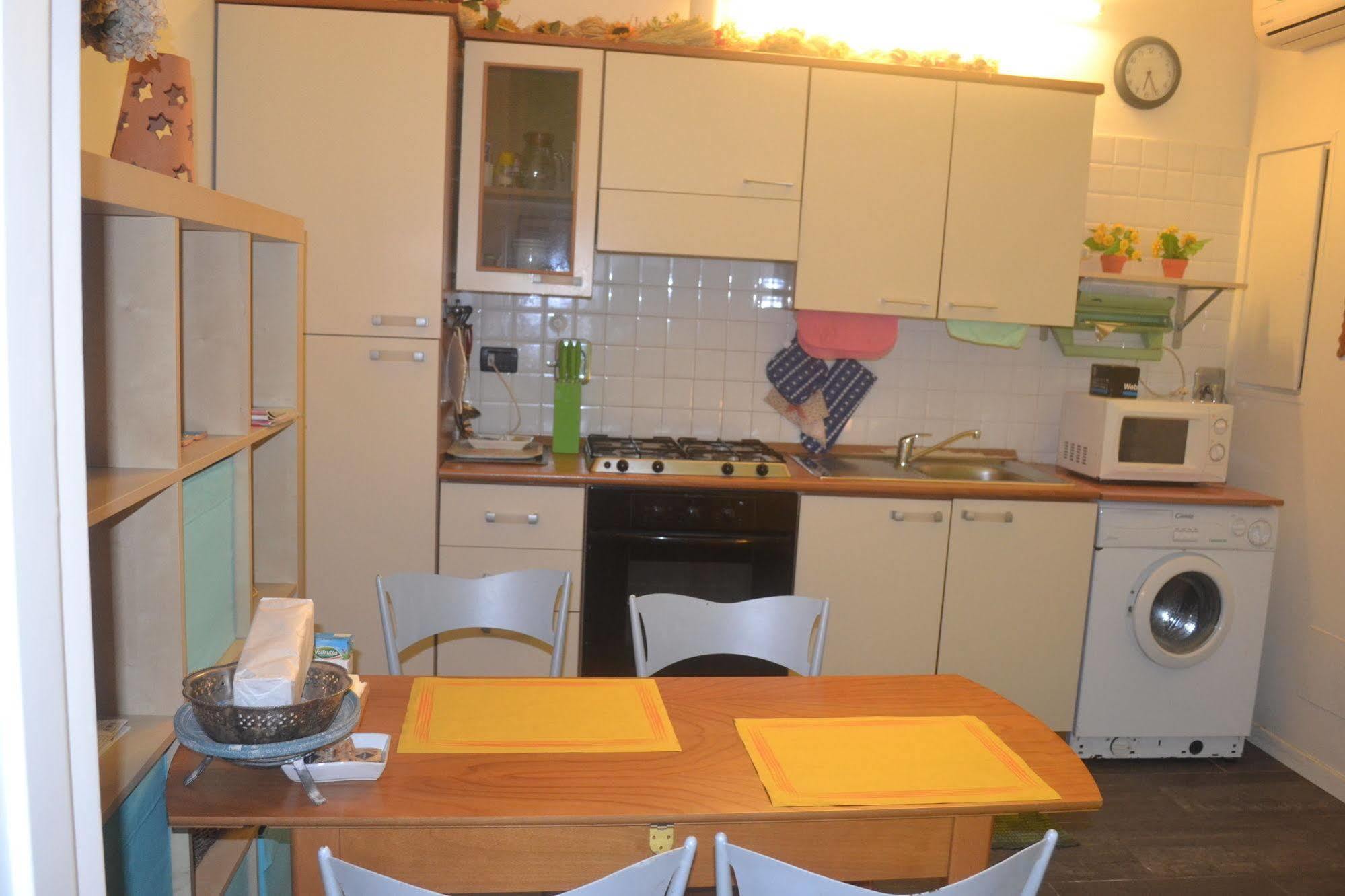 Casa Lory Appartement Bologna Buitenkant foto
